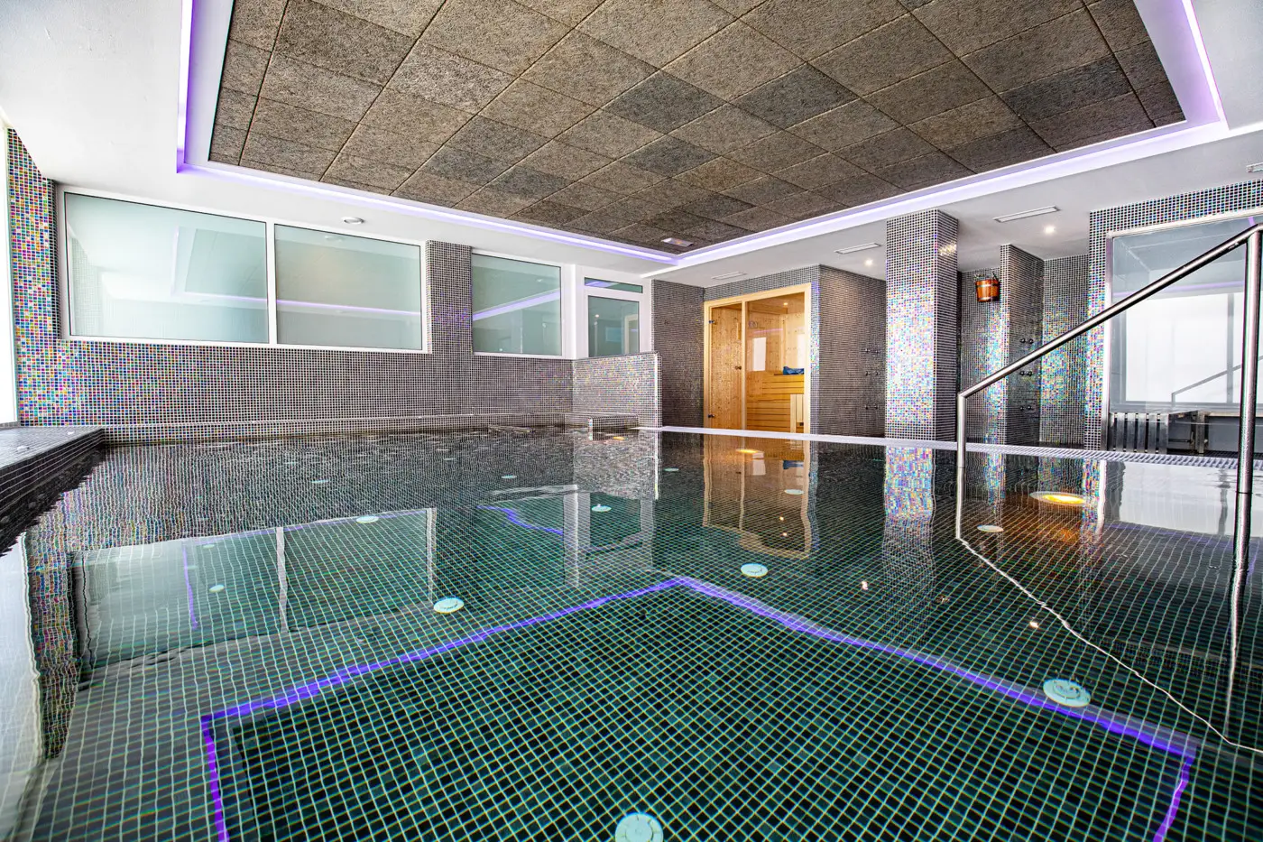 Piscine chauffée du spa d'Alcossebre Sea Experience